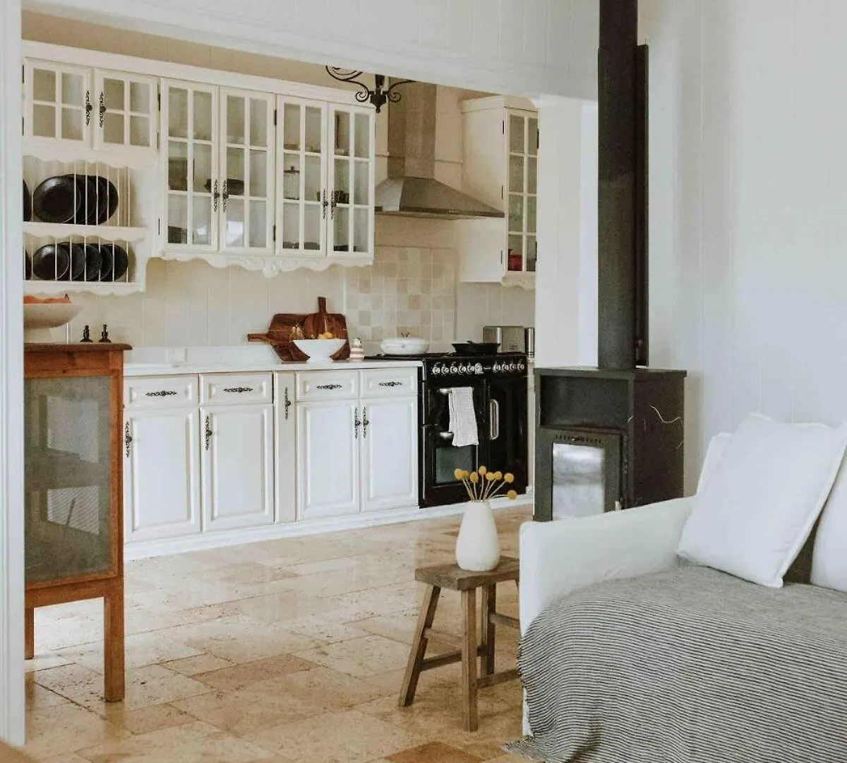 Eastnor House - Relax In Luxury Villa Montville 0*,